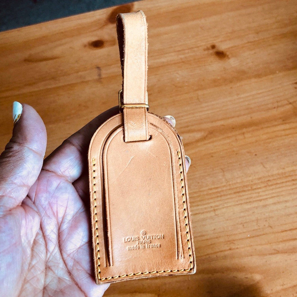 LV Name-Tag